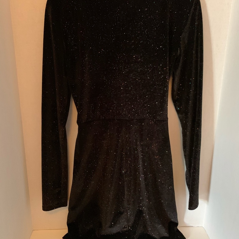 Mini dress - Picture 2 of 2
